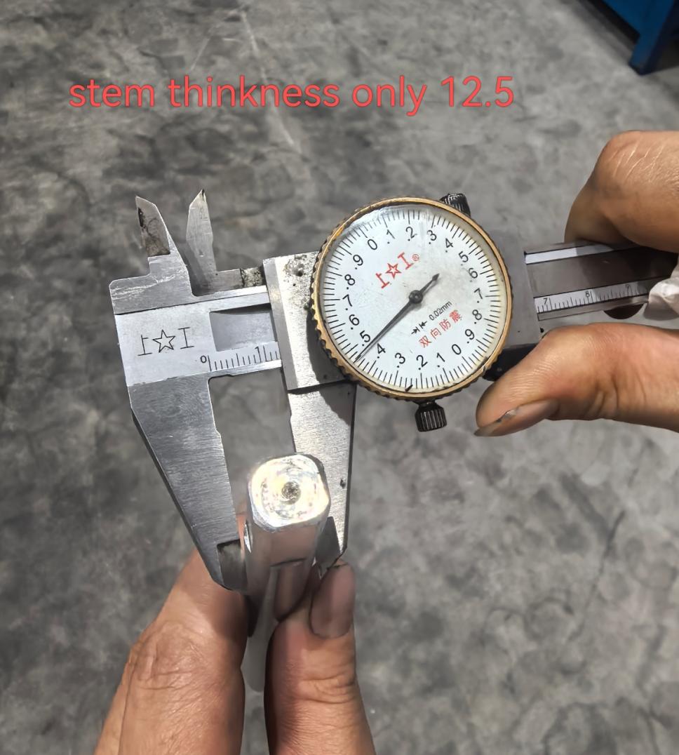 Other supplier butterfly valve stem thickness measurement